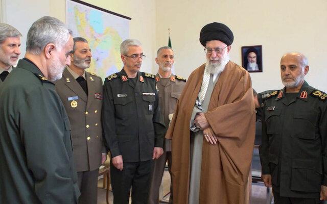 ख़ातेमुल अंबिया बेस के सेंट्रल हेड क्वार्टर्ज़ के कमांडर से बातचीत, शहीद क़ासिम सुलैमानी ने इस्लामी गणराज्य ईरान की क्षेत्रीय ताक़त के स्तंभों की बुनियाद रखी